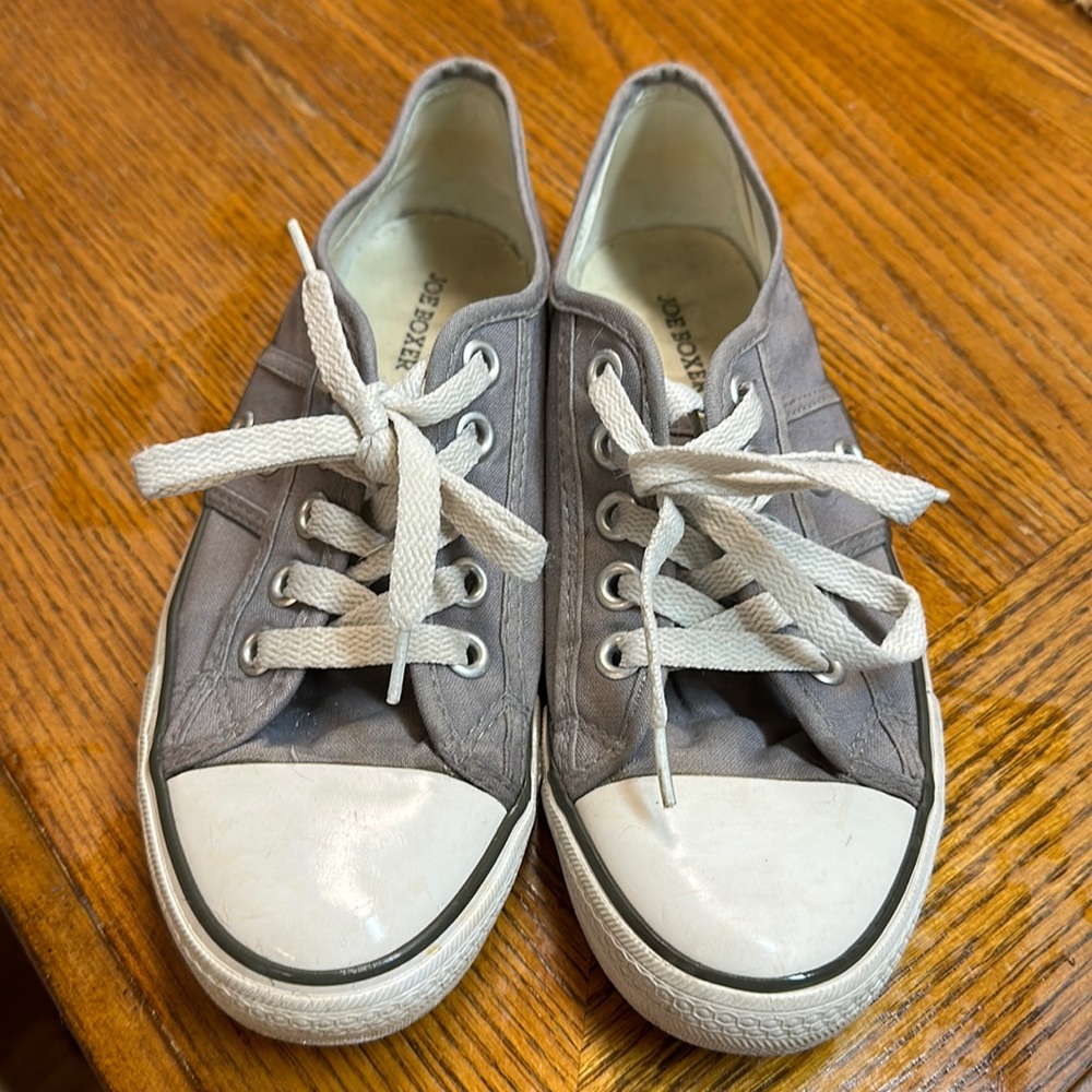 Joe Boxer sneakers, size 8